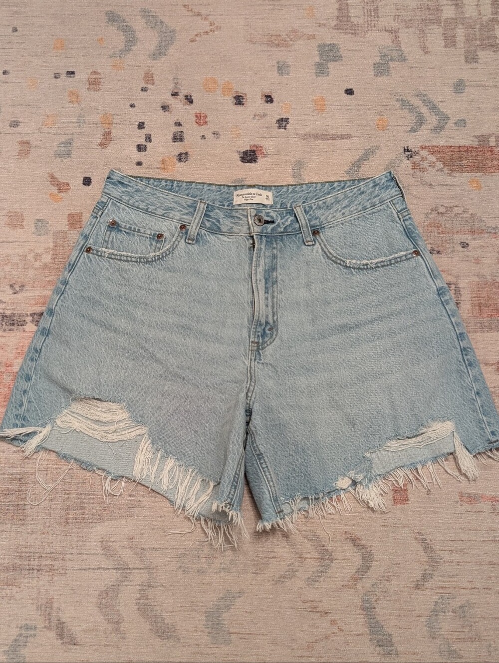 Abercrombie & Fitch Curve Love High Rise Loose Distressed Denim Shorts - Picture 2 of 4